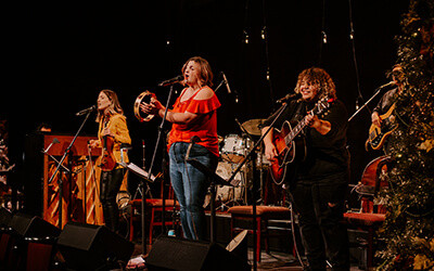 The Harmony House Holiday Kitchen Party, December 1-21, 2023 Harmony House Theatre, Hunter River, PE